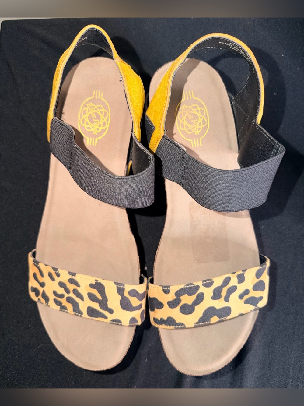 Hokus Pokus Jenny Leopard Yellow Platform Wedge Sandals Womens 9.5 Stretch Strap